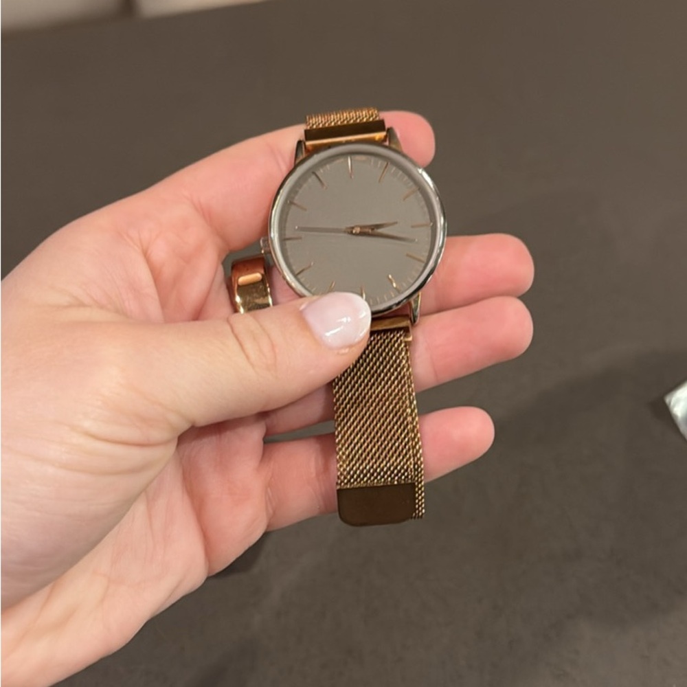 Rose Gold Adjustable Watch - Picture 3 of 3